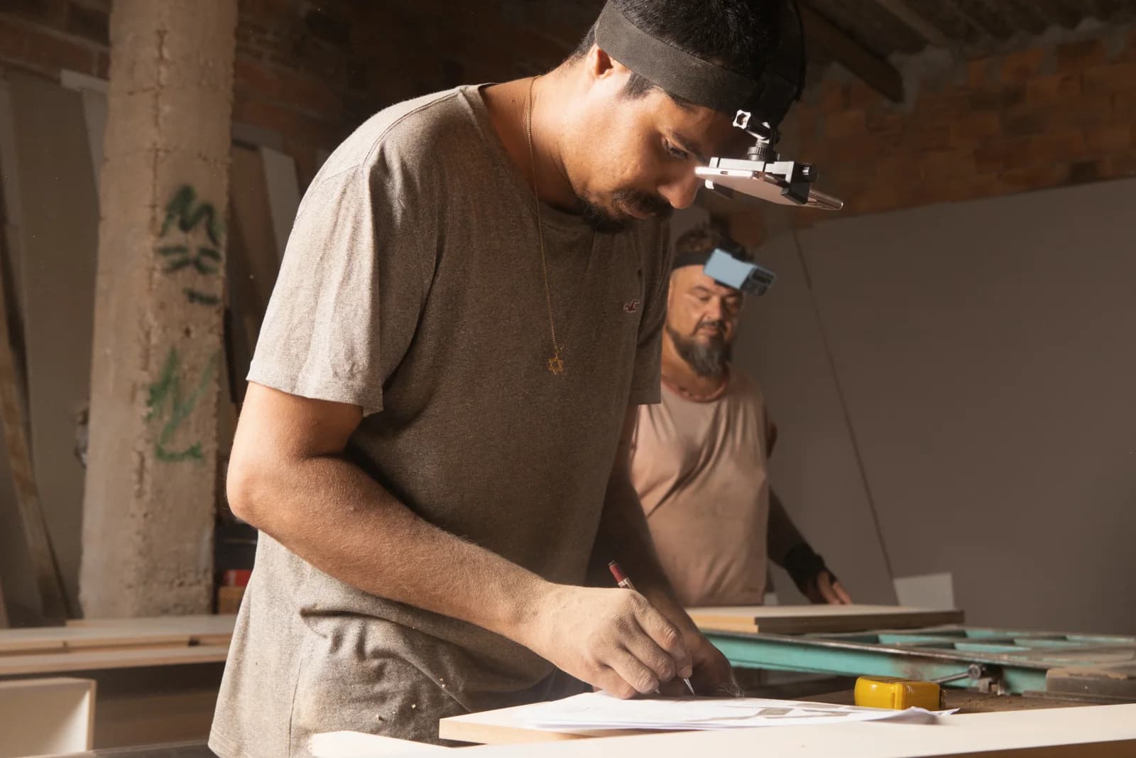 Trabalho real registrado na marcenaria durante a coleta de dados 2